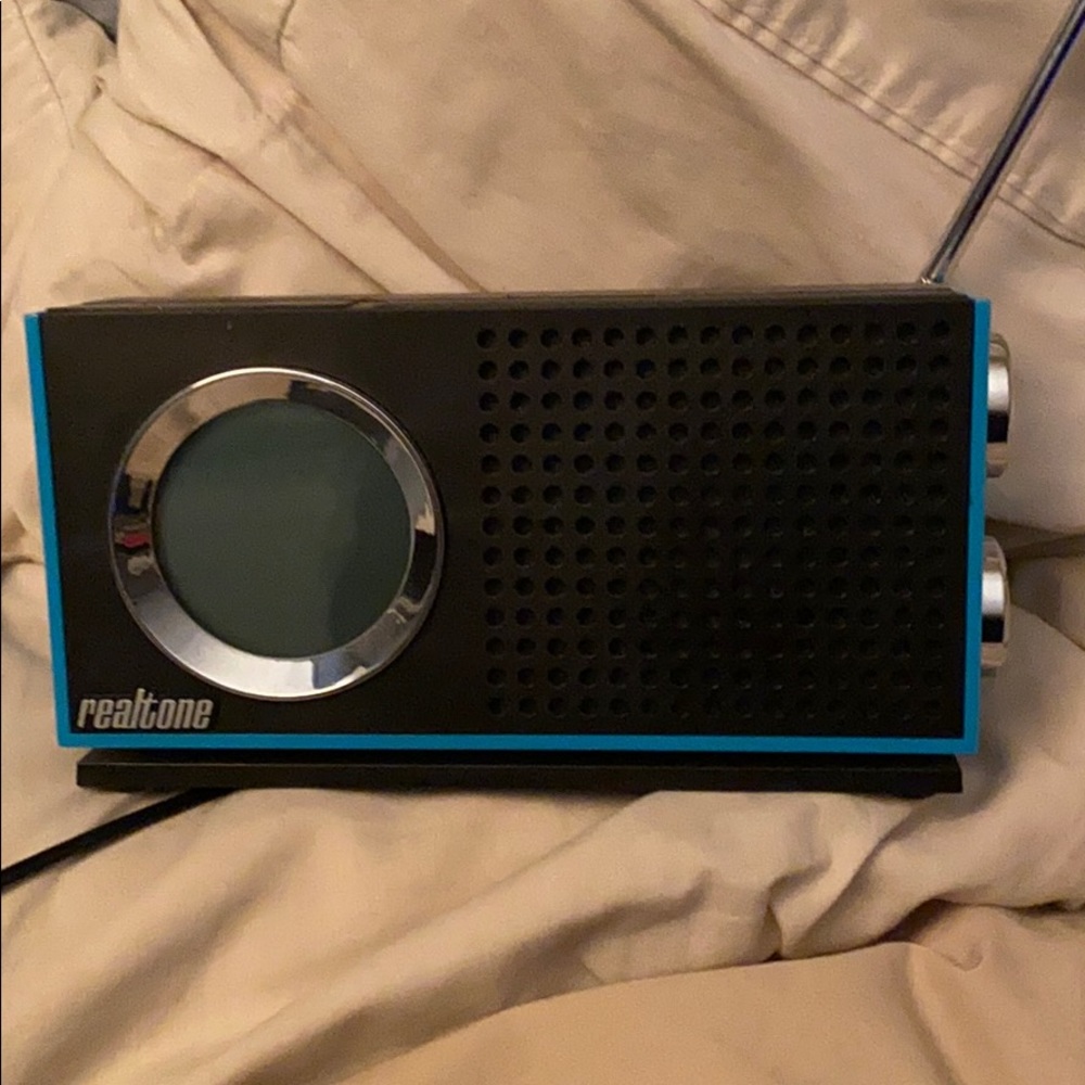 Realtone retro clock